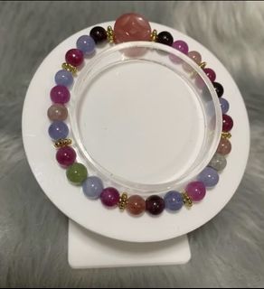 (Category: ) located in . Submitted by FashionSense4Less (Listing ID 1362549428, Image 1). Description: .