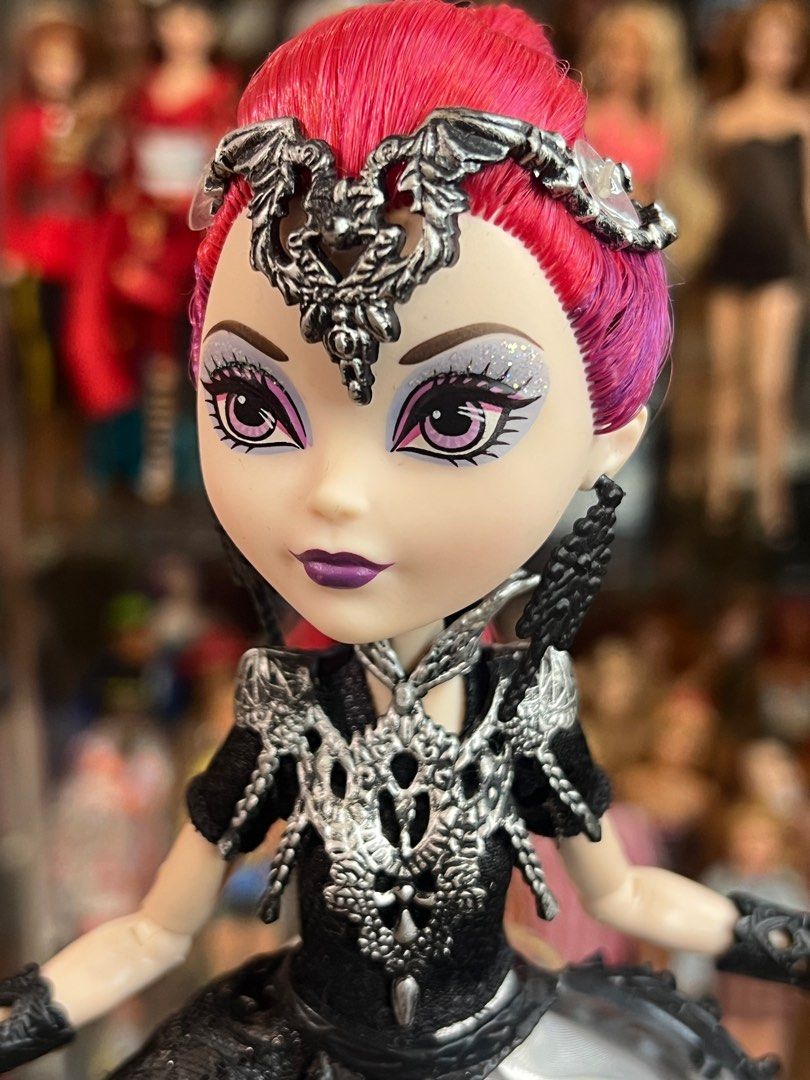Ever After High doll (Category: Kids Toys) located in Iligan City. Submitted by thepinkdollia (Listing ID 1362515301, Image 2). Description: Price fixed. First to pay only. Gcash JNT SELLER loc: Iligan City.