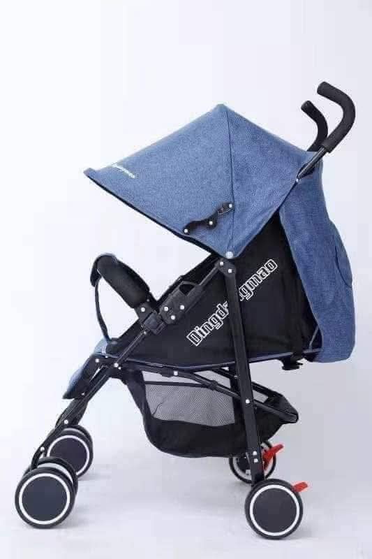 folding stroller (Category: Strollers) located in Manila. Submitted by minidivisoria (Listing ID 1362584735, Image 2). Description: #688. Folding stroller Good quality Umbrella type. Pd higa.