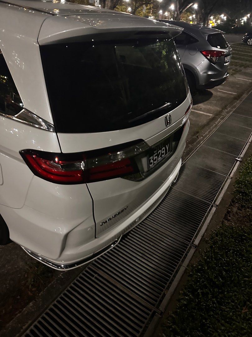 Honda Odyssey (Category: Car Rental) located in Singapore. Submitted by kib.saeki (Listing ID 1362516529, Image 2). Description: Phv ready. Personal use or PHV (no cdw) . Normal day Monday-friday $110/day Weekend Friday-Monday $125/day. .
