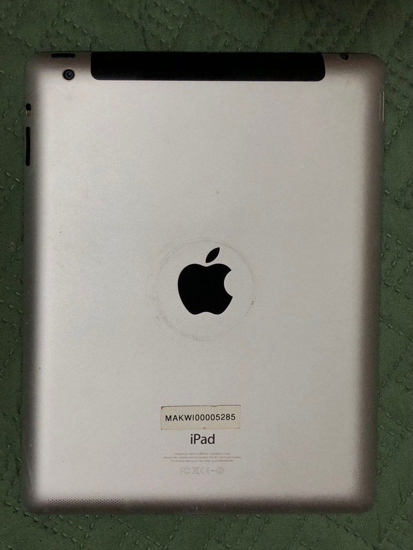 iPad 4th Gen second hand (Category: iPad) located in San Juan City. Submitted by zaenligane (Listing ID 1362556651, Image 1). Description: iPad 4th Gen 64GB issue: home button, scratches on tempered glass, sometimes glitches when overheat.