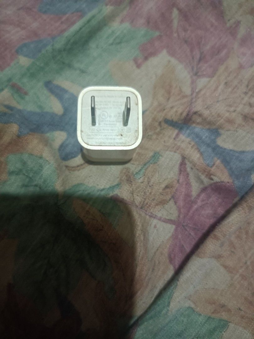 Iphone adapter original (Category: Chargers & Cables) located in Paranaque City. Submitted by robert122605 (Listing ID 1362483561, Image 2). Description: apple iphone adapter original code a1265 250 pesos only no issues in good condition please pm if interested location parañaque.