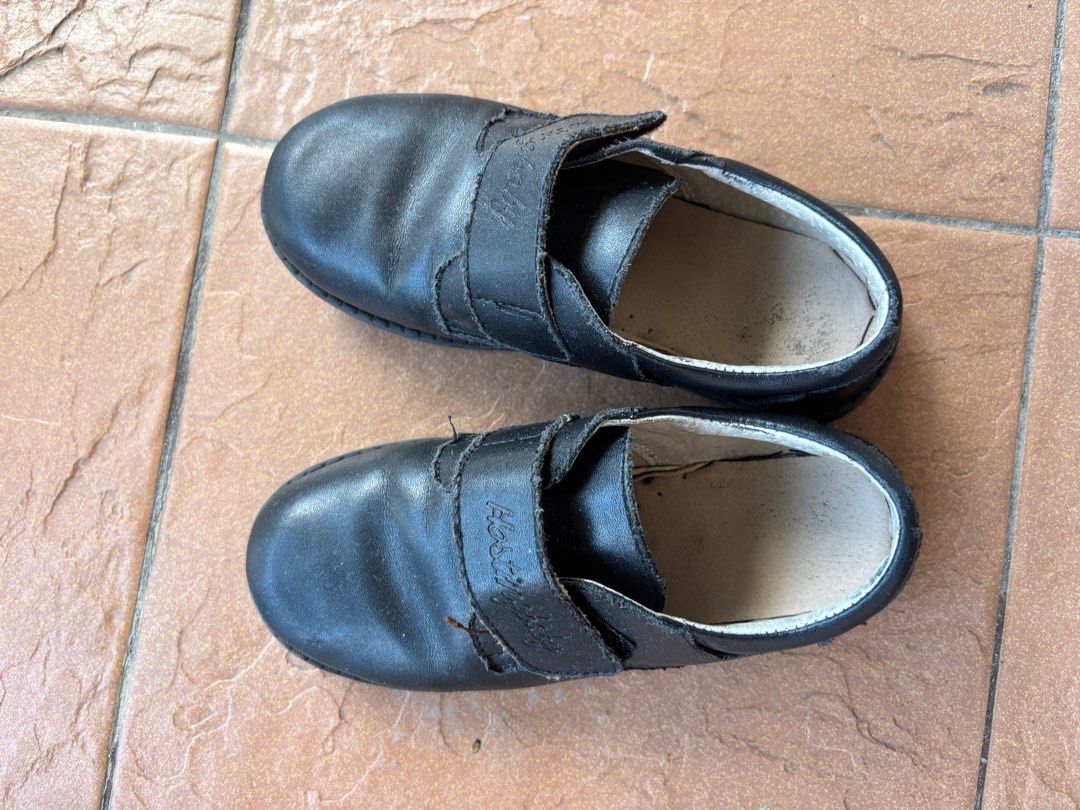 Kids black shoes 32 (Category: Babies & Kids Fashion) located in Dasmarinas. Submitted by ehradee (Listing ID 1362487910, Image 2). Description: .