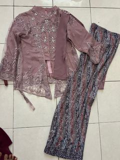 (Category: ) located in . Submitted by ReenShaa (Listing ID 1362654552, Image 1). Description: .