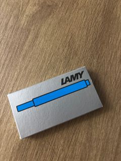 （分類：）位於 。 由 catcatss000 提交（商品編號 1362615213，圖片 1）。簡介： 。