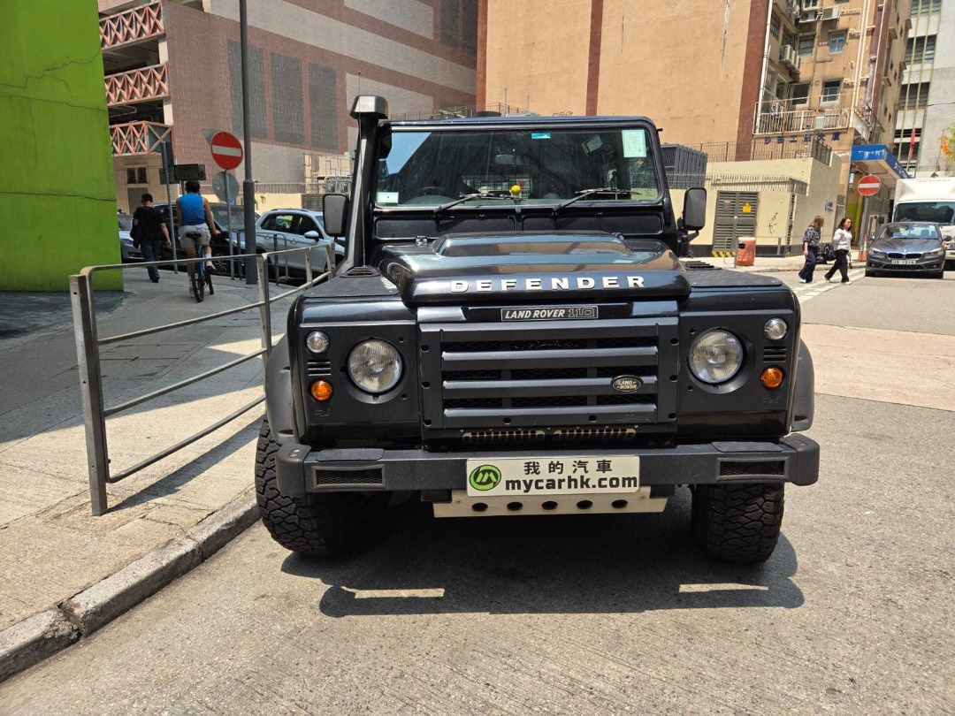 Land Rover  DEFENDER 110 Manual62863128169090111
