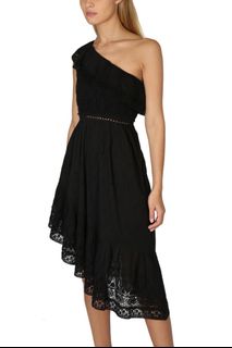 (Category: ) located in . Submitted by diyascloset (Listing ID 1362630179, Image 1). Description: .
