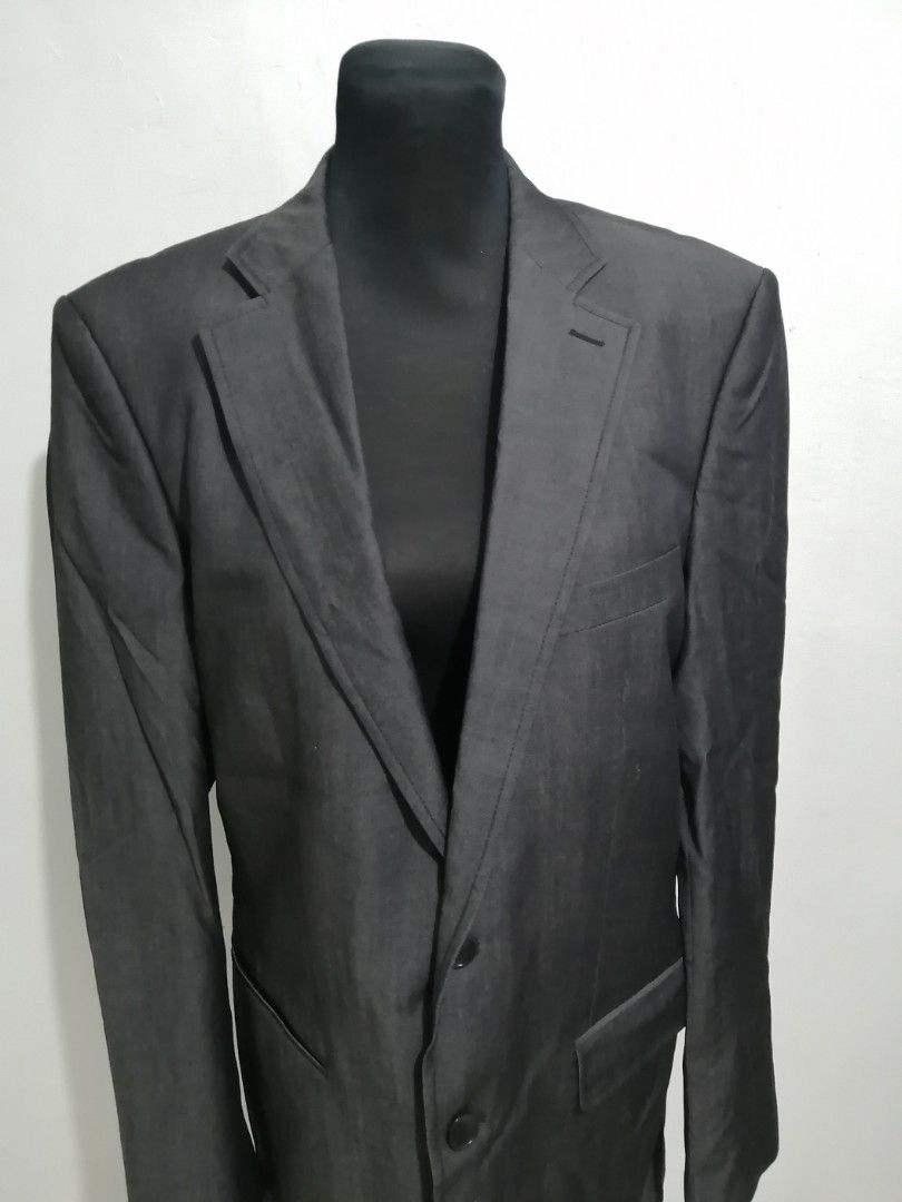 Men's Coat Zara (Category: Sets & Coordinates) located in Caloocan City. Submitted by appleblossoms07 (Listing ID 1362606088, Image 2). Description: Bust: 41" Length : 31.5" Code: 0001.