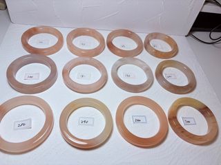 （分類：）位於 。 由 alexysregen 提交（商品編號 1362624792，圖片 1）。簡介： 。