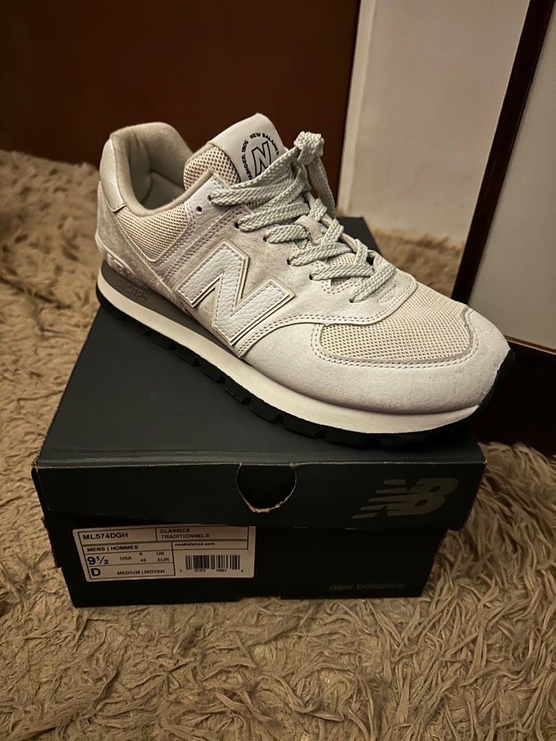 (Original) New Balance-574 luxe leather white (Category: Sneakers) located in Tacloban City. Submitted by cheche261990 (Listing ID 1362607135, Image 1). Description: .