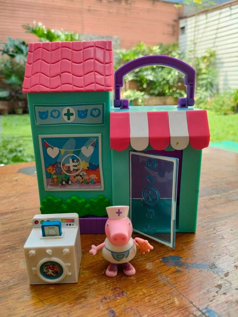 Peppa Pig Hospital TOY (Category: Infant Playtime) located in Quezon City. Submitted by ccbargains (Listing ID 1362502220, Image 3). Description: Excellent condition Complete no missing pieces Very nice to take around (to encourage playtime and lessen gadget time) Rfs: decluttering Loc: qc timog.