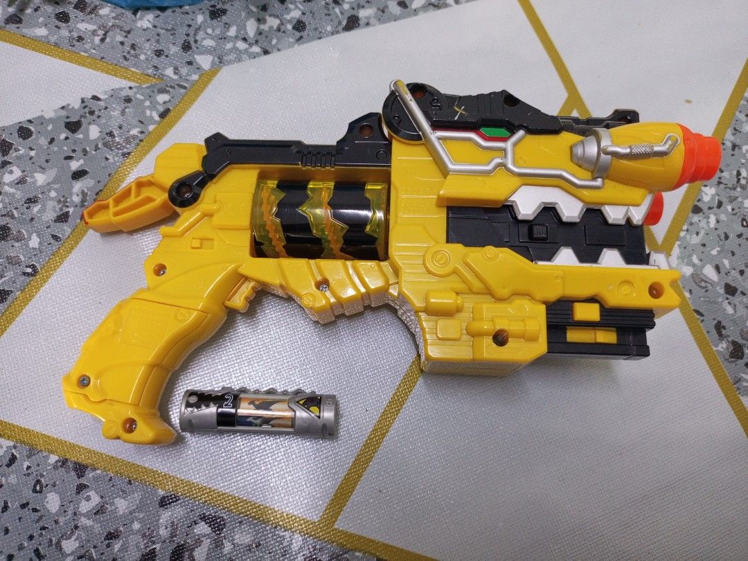 POWER RANGER DINO Charge Kyoryuger DX Gabu Revolver Gun Zyudenchi 20p