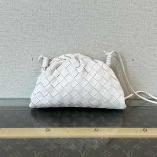 (Category: ) located in . Submitted by collynluxurybag (Listing ID 1362524739, Image 1). Description: .