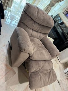 (Category: ) located in . Submitted by brandoffstore (Listing ID 1362569084, Image 1). Description: .