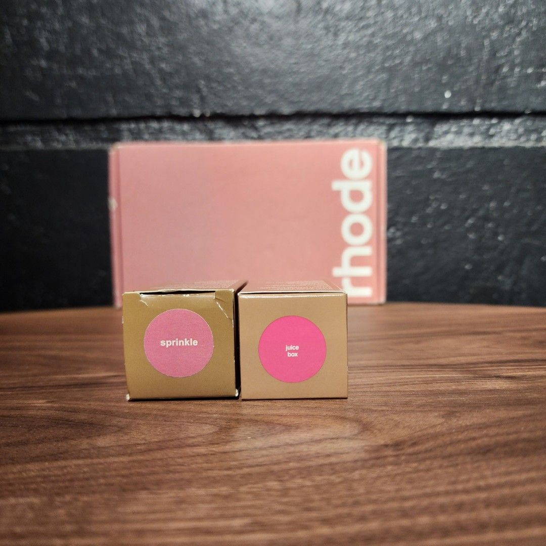 Rhode Infused with Peptide Blush (Category: Makeup) located in Manila. Submitted by lachinitasph_ (Listing ID 1362635782, Image 3). Description: Rhode Blush Bnew ✔️ Sprinkle ✔️ Juicebox.