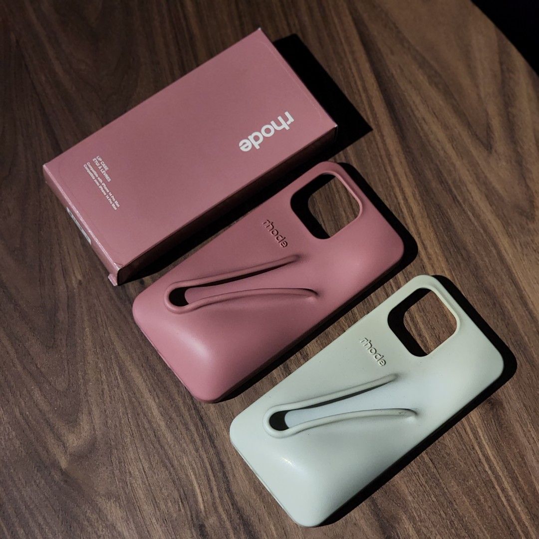 Rhode Iphone Lip Case (Iphone Case) (Category: Cases & Sleeves) located in Manila. Submitted by lachinitasph_ (Listing ID 1362627413, Image 2). Description: ✨️100% Authentic - as seen in box, it was shipped from US. bought from rhode website Rhode Lip Case in Salty Sand (bnew with box) - 1,950 Rhode Lip Case in Gray (slightly used) - 1,700 🔹️ cases compatible with iphone 13 - iphone 15 pro max, tho the box says iphone 14 pro max🔹️.