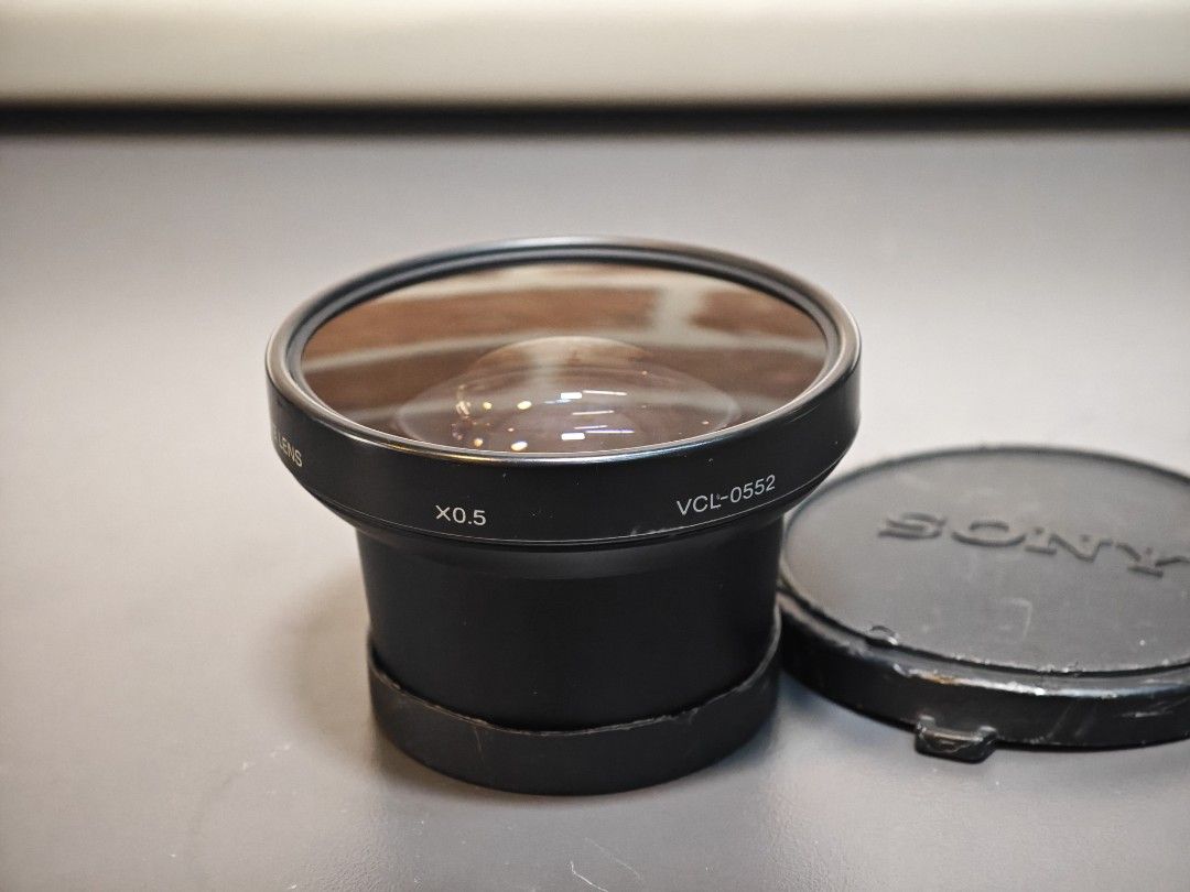 Sony Semi Fisheye Lens x0.5 VLC 0552, 攝影器材, 鏡頭及裝備- Carousell