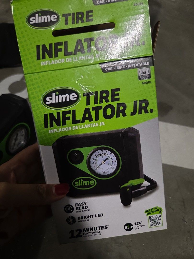 Tire Inflator (Category: Other Vehicles) located in Singapore. Submitted by _nuuril (Listing ID 1362618433, Image 1). Description: Bought wrongly. Self collect/meet up point.