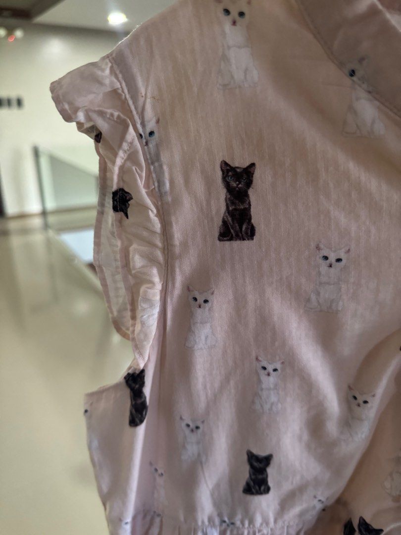 uniqlo dress (Category: Babies & Kids Fashion) located in Calamba. Submitted by hpd0803 (Listing ID 1362562335, Image 3). Description: uniqlo cotton dress size 150.