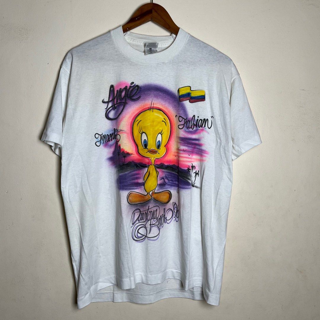90's Tweety Bird Airbrush Design Shirt (Category: Tshirts & Polo Shirts ) located in Calamba. Submitted by lgnhustler_18 (Listing ID 1362666151, Image 1). Description: 90's Looney Tunes Tweety Bird Airbrush Design Shirt SSATW Size Large Length: 28 inches Width: 22 inches Very good condition Need wash!.