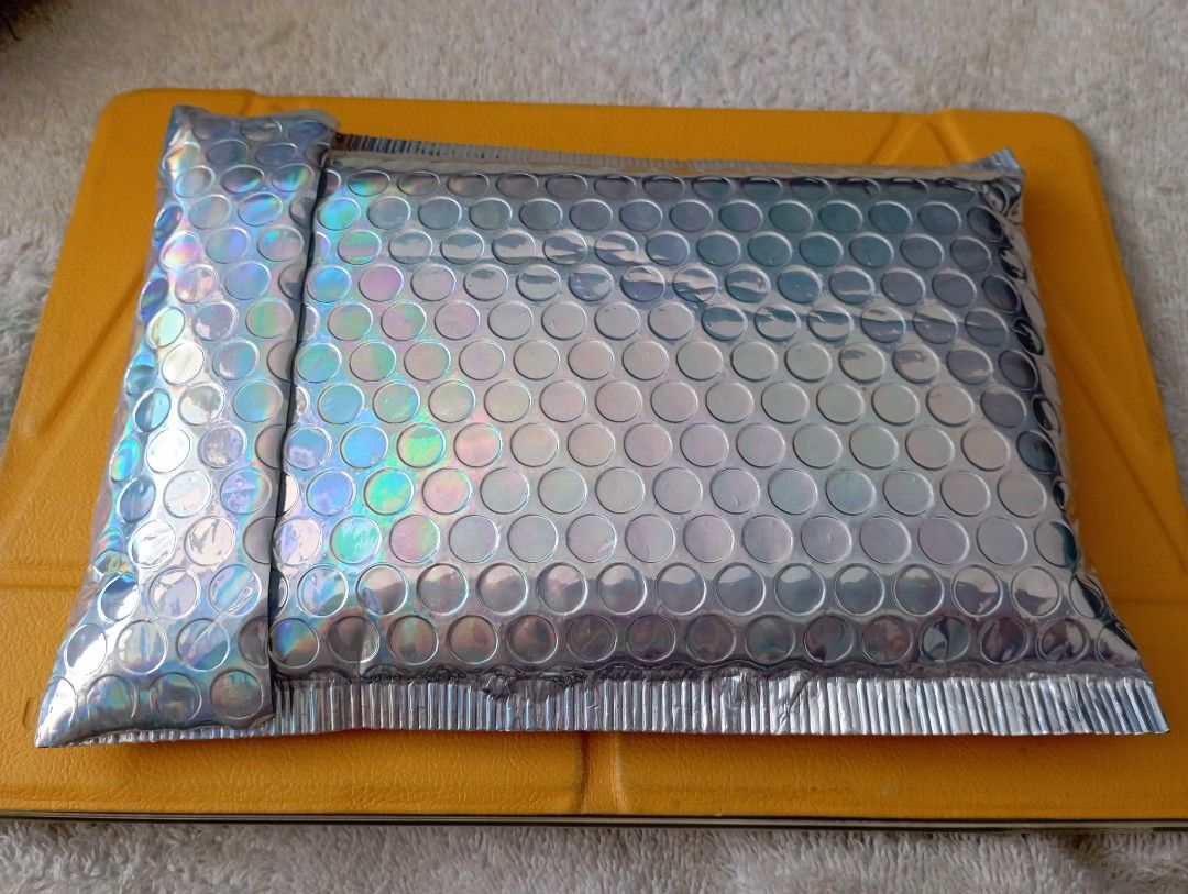 長橋證券Long Bridge ~ 撲克啤牌( 1 包有2 副~ 全新未開封), 興趣及遊戲, 玩具& 遊戲類- Carousell