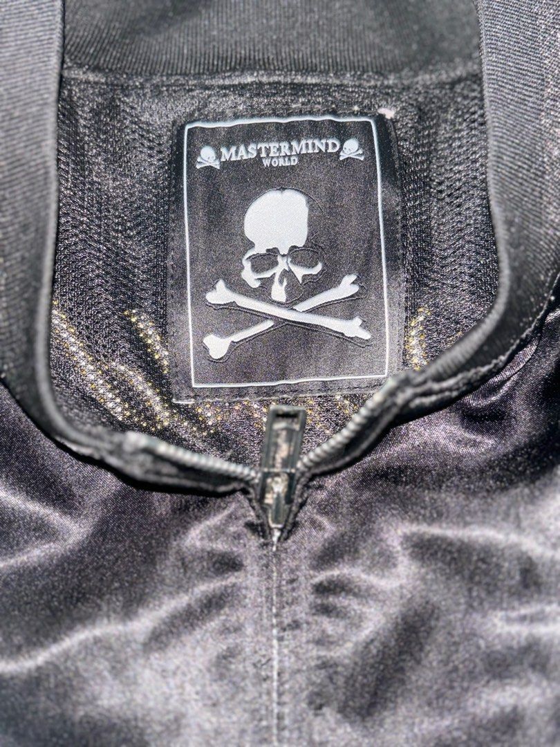 ☠️ Mastermind Silk Bomber Jacket ☠️ (Category: Coats, Jackets and Outerwear) located in Angeles City. Submitted by anythingonlineph (Listing ID 1362821664, Image 3). Description: ☠️ Mastermind Silk Bomber Jacket ☠️ • Prestine Condition • Very Silky • Comfy • Fits from Large to XL Just message me if interested, direct to buyer-seller transactions only. Pass to middleman. .