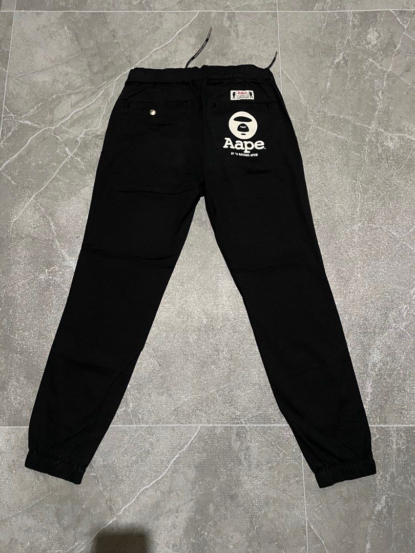AAPE PANTS (Category: Joggers) located in San Fernando. Submitted by unc_thrifts (Listing ID 1362775479, Image 1). Description: .