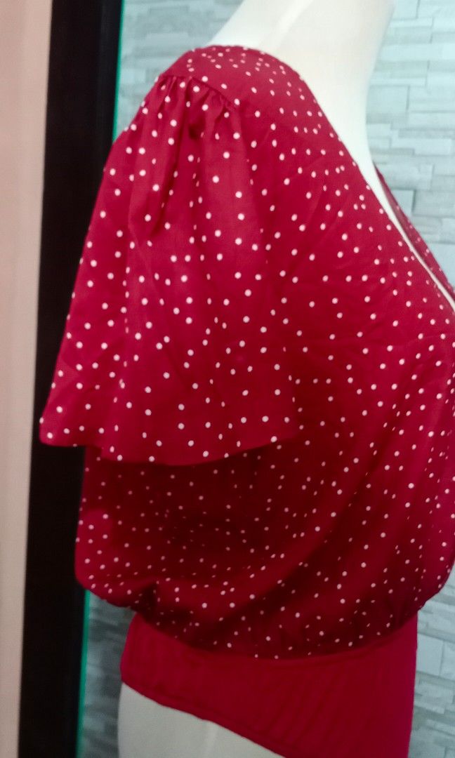 Blouse Bodysuit (Category: Blouses) located in Makati City. Submitted by decluttering_stuff101 (Listing ID 1362754835, Image 3). Description: XL.