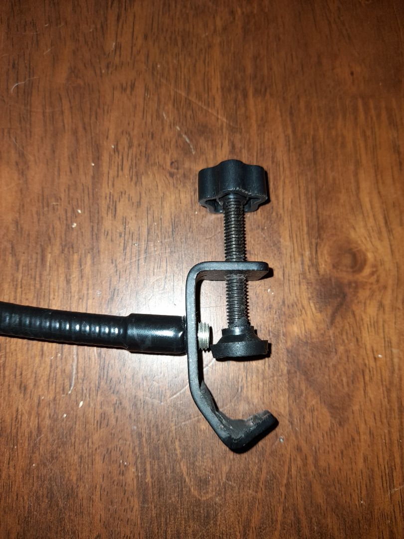 **BNEW** Pop Filter Black (Category: Microphones) located in Las Pinas. Submitted by ninodpmas (Listing ID 1362769222, Image 2). Description: **BNEW** Pop Filter Black.