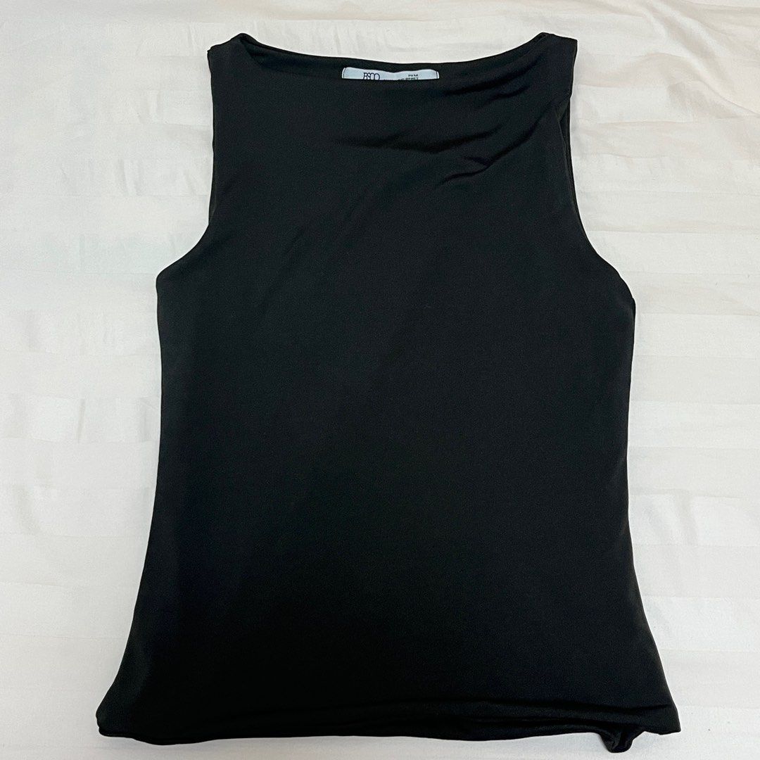 bsco black sleeveless halter top (Category: Sleeveless) located in Manila. Submitted by handlebcrs (Listing ID 1362815638, Image 1). Description: - worn once.