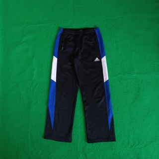 (Kategori: ) berada di . Dikirim oleh sepatuterkenal (ID iklan 1362763290, Gambar 1). Deskripsi: .