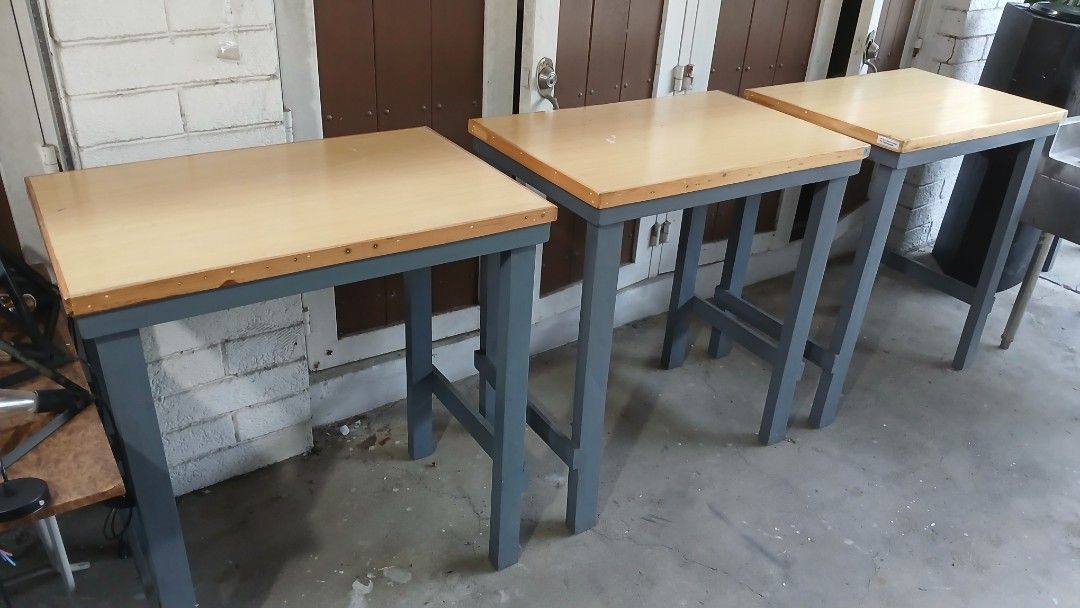 High top (Category: Tables & Sets) located in Angeles City. Submitted by pamdiel003 (Listing ID 1362747937, Image 1). Description: high Top table 2,000 each available 2pcs loc: friendship hiway Angeles City pampanga.