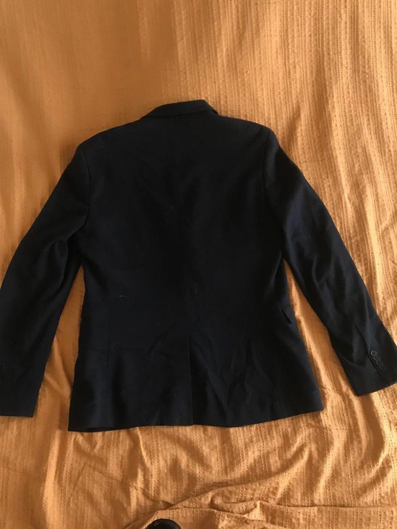 H&M Slim Fit Blazer (Navy Blue) (Category: Coats, Jackets and Outerwear) located in Quezon City. Submitted by tagpi (Listing ID 1362826328, Image 2). Description: FREE SHIPPING within Metro Manila Color may vary due to lighting. Dimensions in the photos. Can do meet-ups in Marikina or Cubao.
