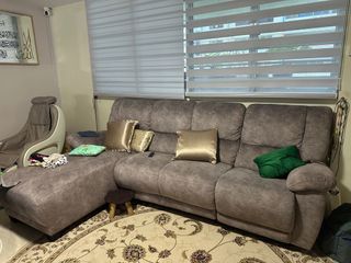 (Category: ) located in . Submitted by ellyxz (Listing ID 1362673562, Image 1). Description: .