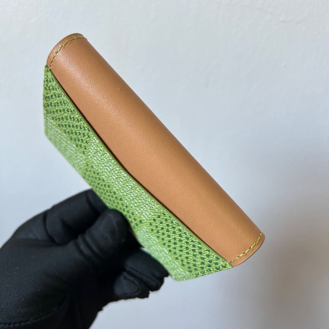 LV Pocket Organizer Wallet Green (Category: Luxury Bags & Wallets) located in Antipolo. Submitted by mjlenihcpreloved (Listing ID 1362731311, Image 3). Description: This practical and pocket-sized wallet is trimmed with natural cowhide-leather. 7.5 x 11.1 x 1 cm (Length x Height x Width).