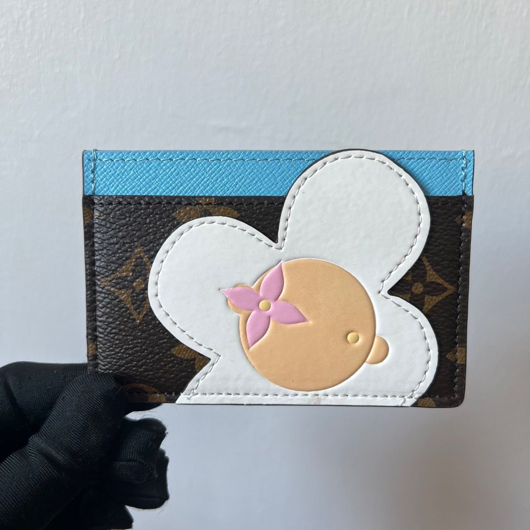 LV Vivienne Monogram Card Holder (Category: Luxury Bags & Wallets) located in Antipolo. Submitted by mjlenihcpreloved (Listing ID 1362723372, Image 1). Description: .