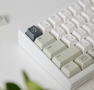 (Category: ) located in . Submitted by keebs.sg (Listing ID 1362671978, Image 1). Description: .