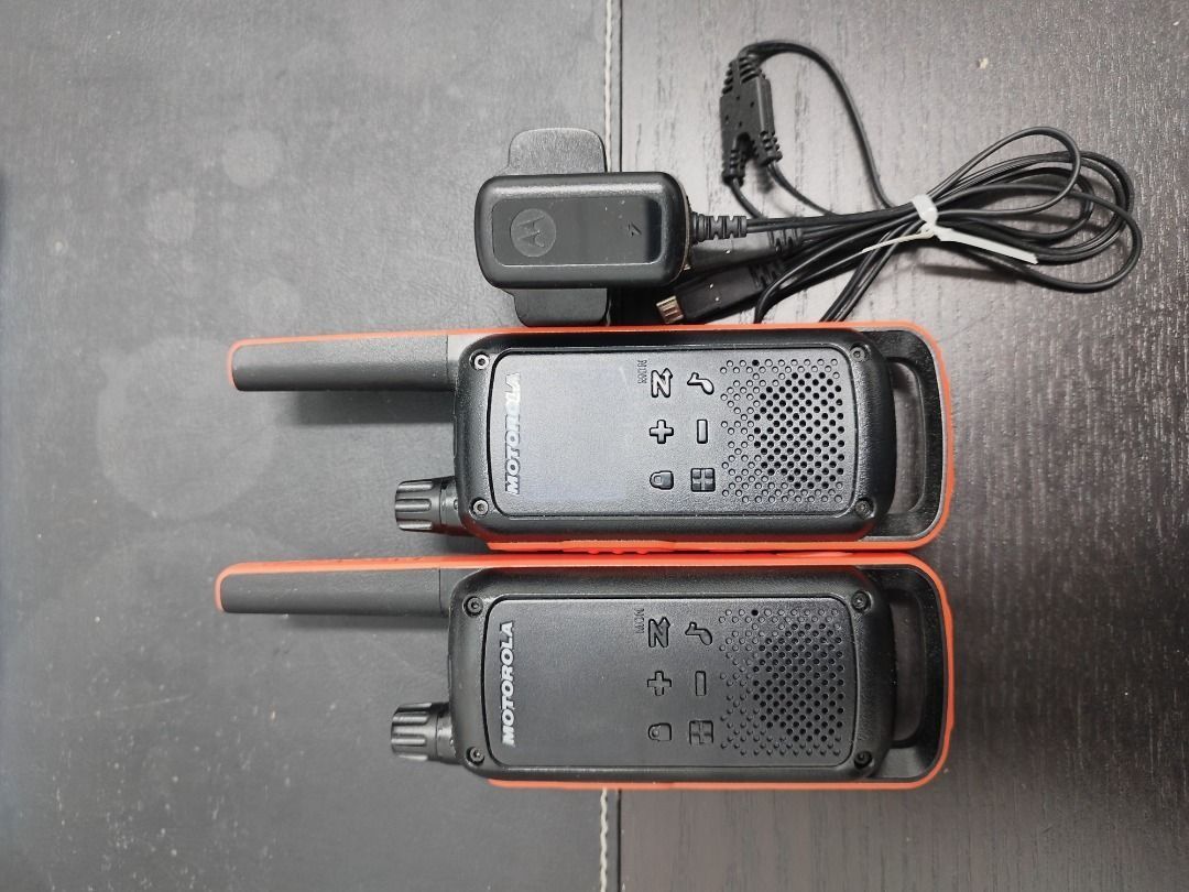 MOTOROLA BRAND TALKABOUT T82 WALKIE TALKIE (Category: Walkie-Talkie) located in Singapore. Submitted by famhhipri10203 (Listing ID 1362682416, Image 1). Description: the item bought at $260 The TALKABOUT T82 is the perfect partner for your next adventure. Durable, with an IPx2 rating, the T82 can take the drops and splashes you’re likely to encounter on your treks. The new hidden display makes calling easier and comes alive when you need it. The 