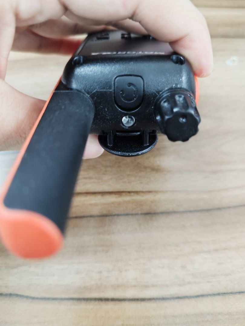 MOTOROLA BRAND TALKABOUT T82 WALKIE TALKIE (Category: Walkie-Talkie) located in Singapore. Submitted by famhhipri10203 (Listing ID 1362682416, Image 3). Description: the item bought at $260 The TALKABOUT T82 is the perfect partner for your next adventure. Durable, with an IPx2 rating, the T82 can take the drops and splashes you’re likely to encounter on your treks. The new hidden display makes calling easier and comes alive when you need it. The 