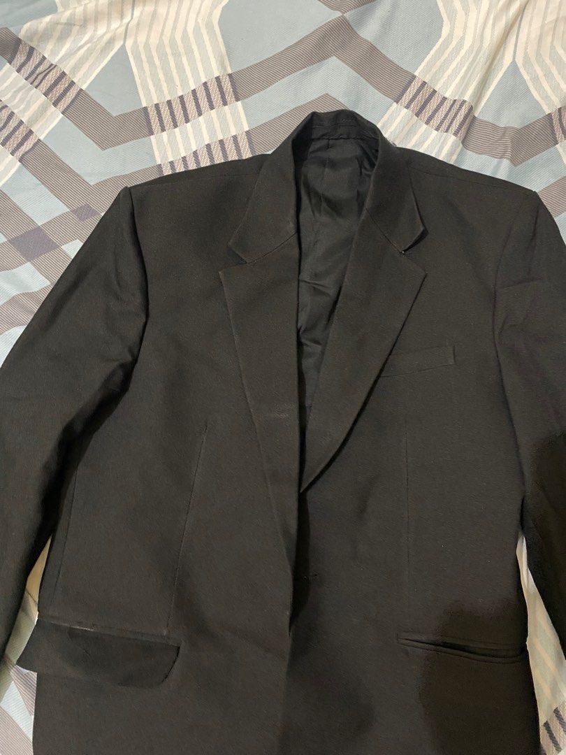 No brand Coat (Black) (Category: Coats, Jackets and Outerwear) located in Manila. Submitted by eli024 (Listing ID 1362748414, Image 2). Description: Used once, Fit to size S Need wash.