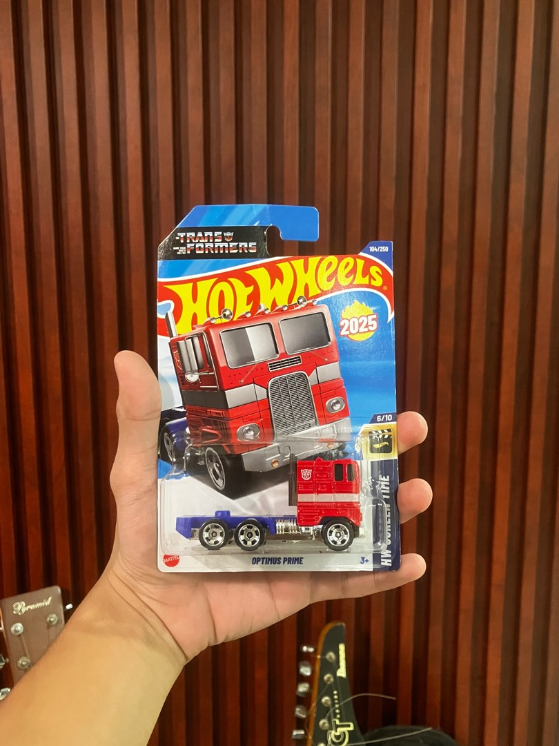 Hot Wheels Optimus Prime édition Limitée 2024 - Neuve Sous Blister