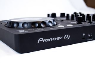 Pioneer DDJ-FLX4 DJ Controller
