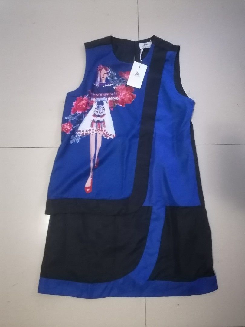 Plains and prints dress (Category: Dresses) located in Cabanatuan. Submitted by misshell26 (Listing ID 1362744764, Image 1). Description: Still with tag sinukat lng.