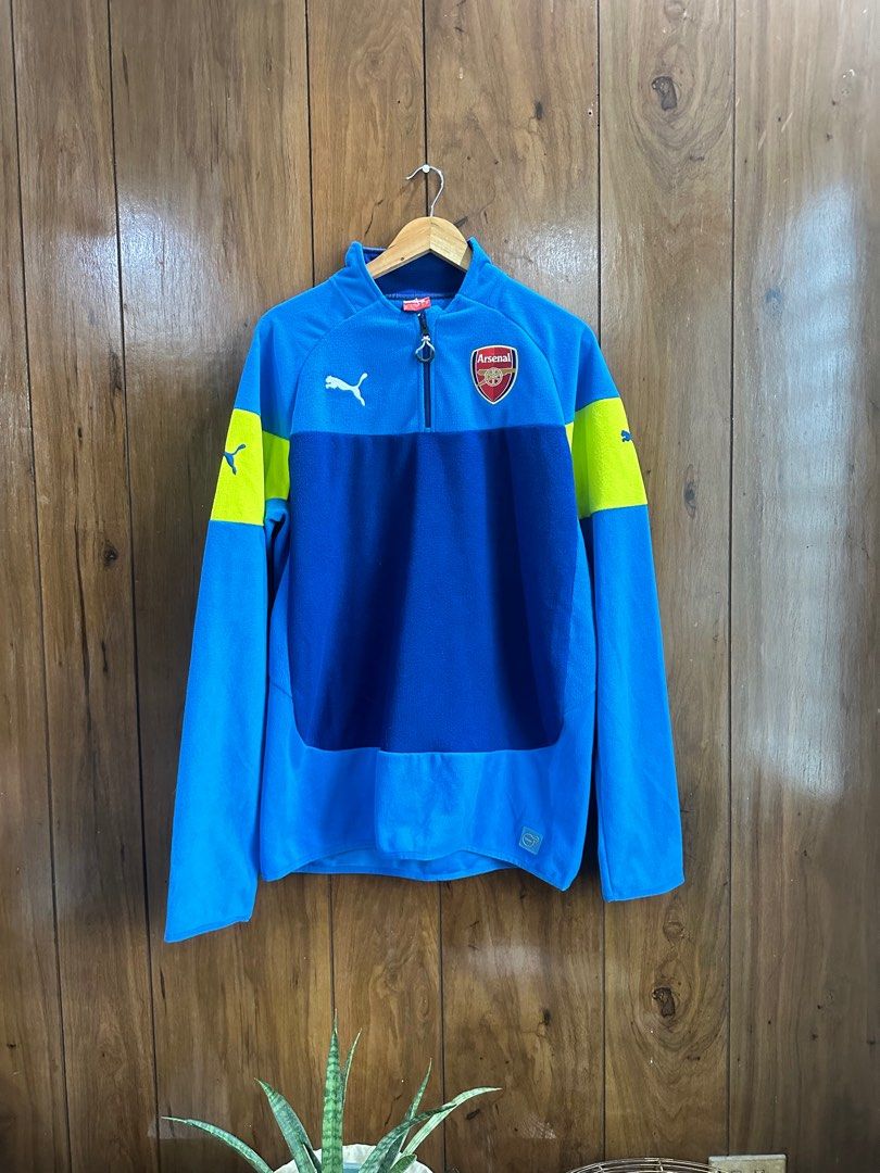 Puma x Arsenal Fleece Jacket (Category: Coats, Jackets and Outerwear) located in Talisay. Submitted by _thriftez (Listing ID 1362827244, Image 1). Description: .