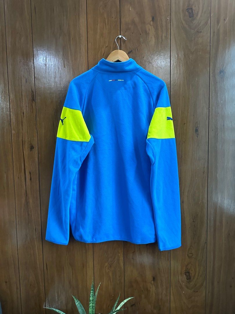 Puma x Arsenal Fleece Jacket (Category: Coats, Jackets and Outerwear) located in Talisay. Submitted by _thriftez (Listing ID 1362827244, Image 3). Description: .