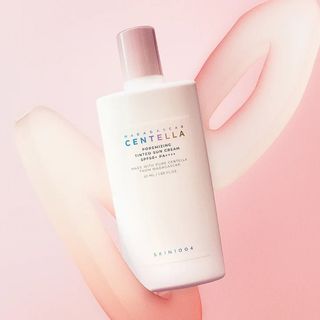 *韓國🇰🇷現貨*Skin1004積雪草美白喜瑪拉雅岩鹽物理防曬素顏霜 SPF50 PA++++ 50ml64234321341825110