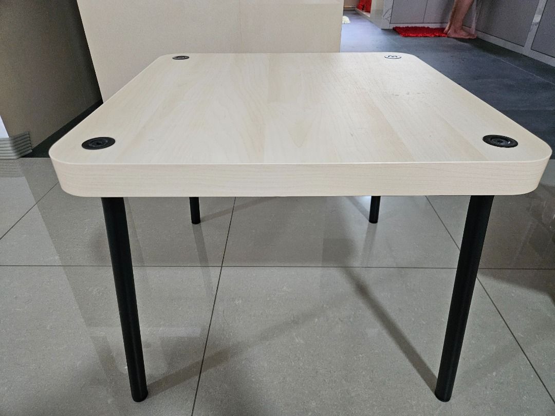 Square Table (Category: Tables & Sets) located in Singapore. Submitted by junelow396-98873 (Listing ID 1362712977, Image 2). Description: Square Table 55cm x 55cm Height 45cm .