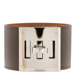 (Category: ) located in . Submitted by 819392 (Listing ID 1362725326, Image 1). Description: .