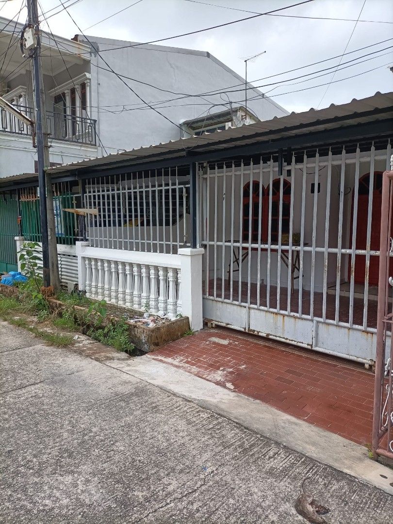 Terrace house in Batam Windsor Park632261902179861112