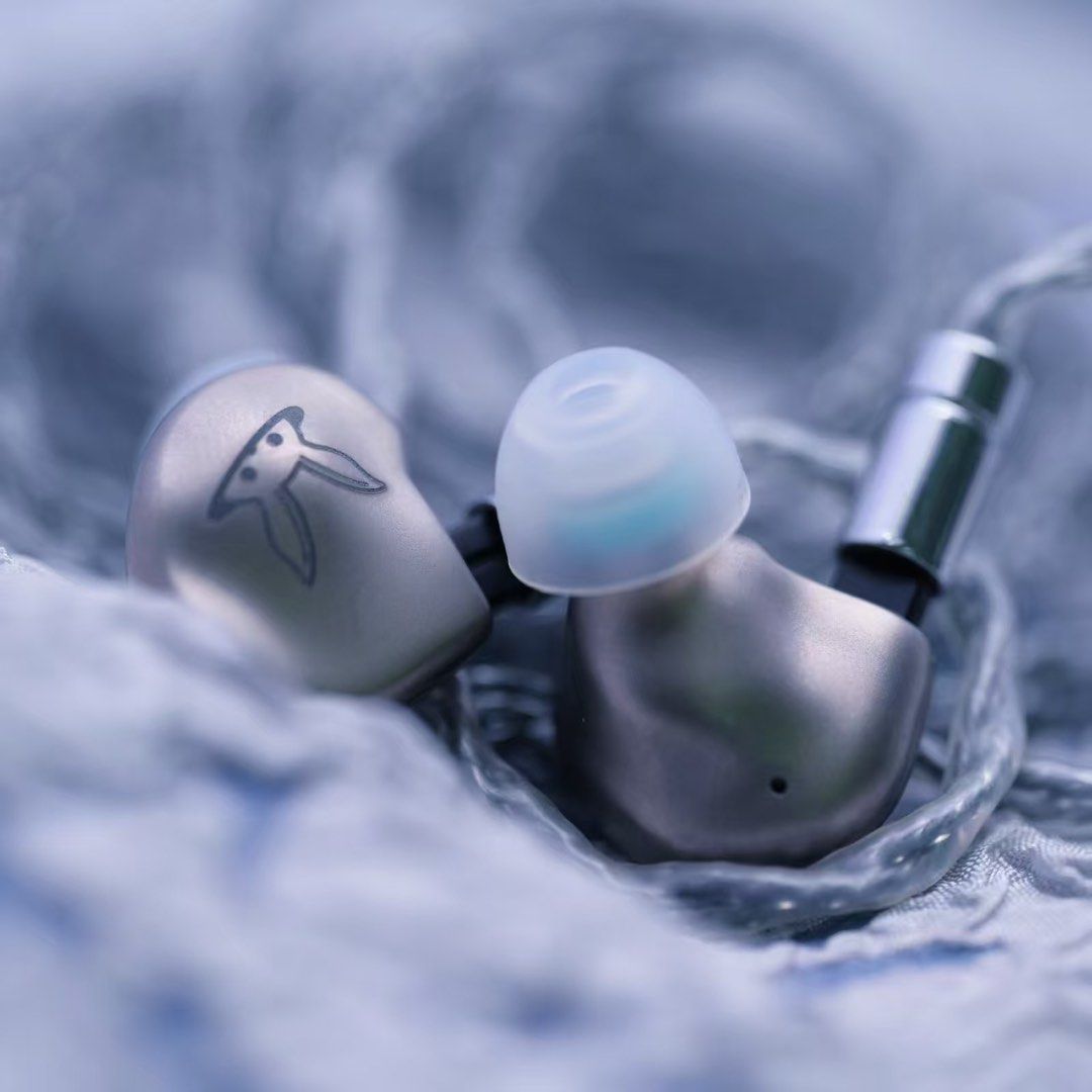 Tigerism Rabbit / Bunny 1DD HiFi In ear monitor - Local Warranty&Free Gift (Category: Earphones) located in Singapore. Submitted by easonmusic7 (Listing ID 1362683798, Image 1). Description: Brand new 1 year warranty $349 with Type-C DSP cable $399 with 4.4 cable $499 woth both DSP and 4.4 cable.